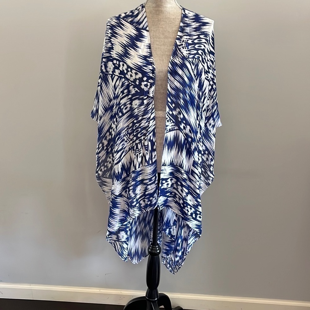 Michael Stars wrap in a vibrant blue/white costal colors.  Made of viscose